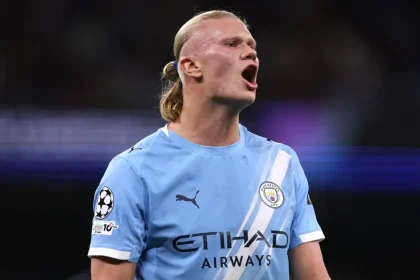 Erling Haaland equals Premier League record held by Manchester United legend after goal vs. Arsenal