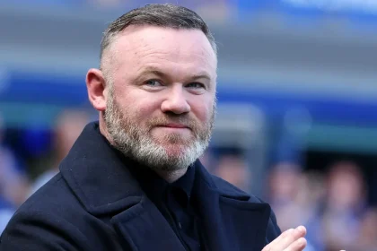 Man United legend Wayne Rooney delivers harsh criticism on a $171 million Liverpool star: 'He doesn't deserve to be playing'