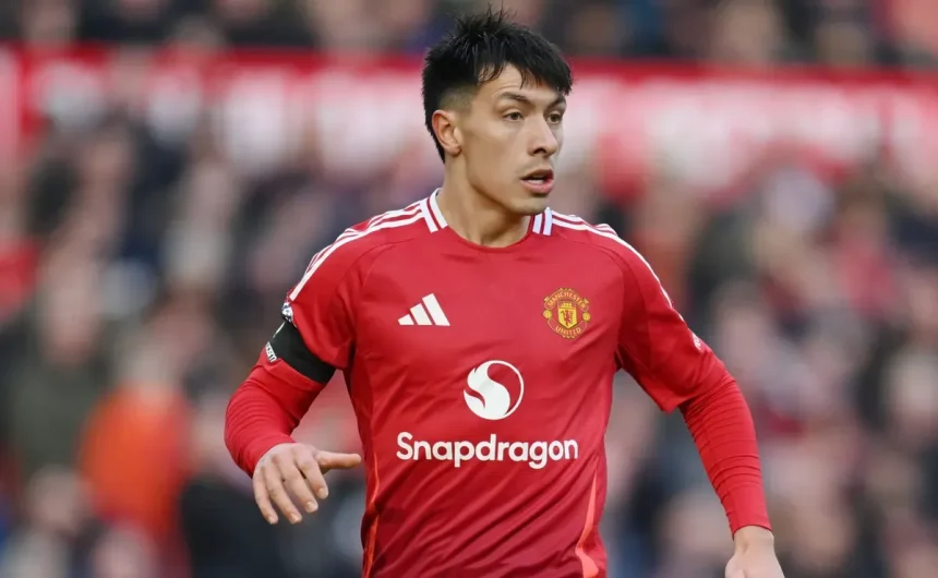 Manchester United handed positive injury update on star Lisandro Martínez after eight months out