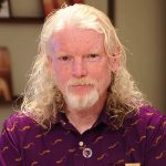 An image of the Twitch and Kick logo next to eachother.