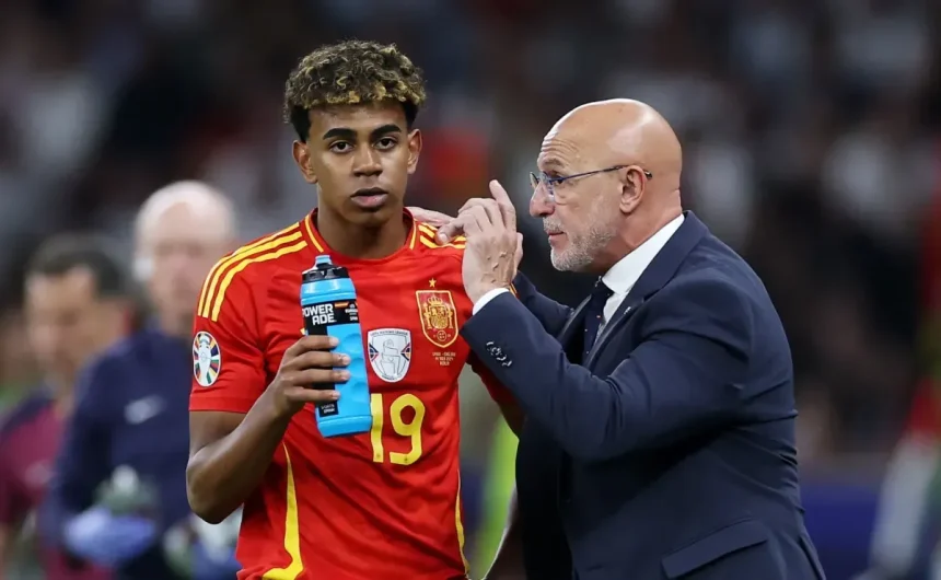 Why is Lamine Yamal not playing for Spain against Bulgaria in 2026 World Cup Qualifiers?