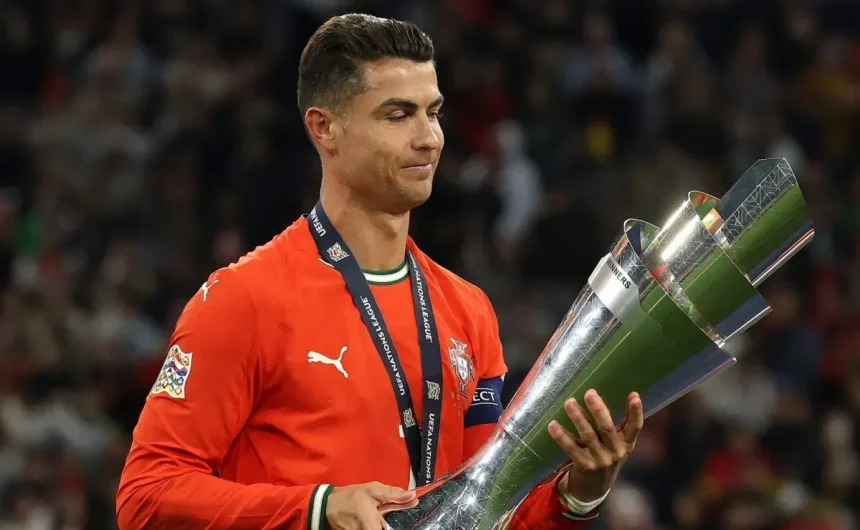 Cristiano Ronaldo leaves fans stunned with two-word bombshell update on retirement and 2026 World Cup plans with Portugal