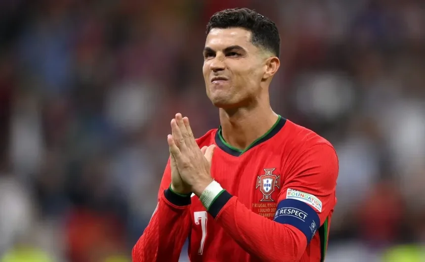 Cristiano Ronaldo makes unusual request to Ireland fans ahead of Portugal’s World Cup qualifier