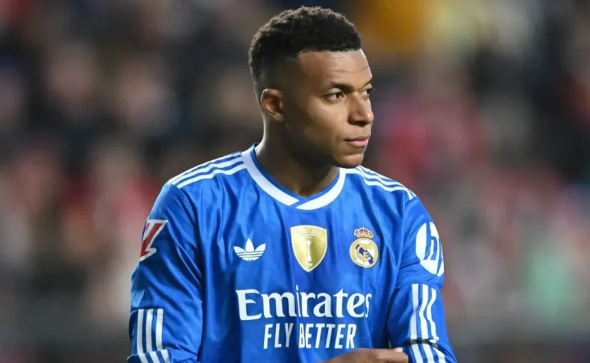 Kylian Mbappé’s Real Madrid dealt double star injury blow ahead of November international break