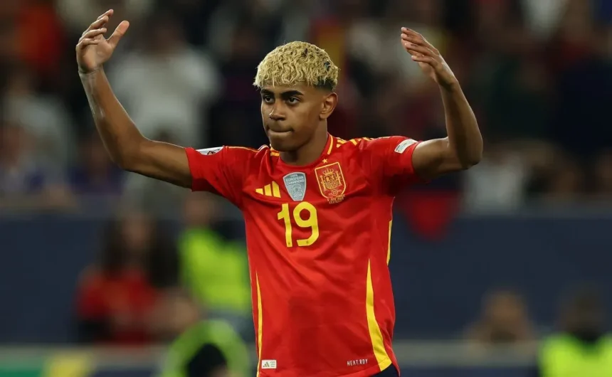 Lamine Yamal’s absence sparks new tension between Barcelona and Spain: RFEF moves to calm storm with bold seven-word clarification