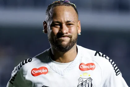 Neymar under fire for controversial reaction during Santos’ crucial Brazilian league defeat