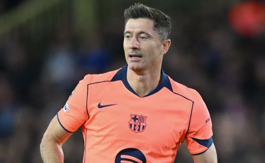Robert Lewandowski makes La Liga history with heroic hat-trick for Barcelona vs. Celta Vigo