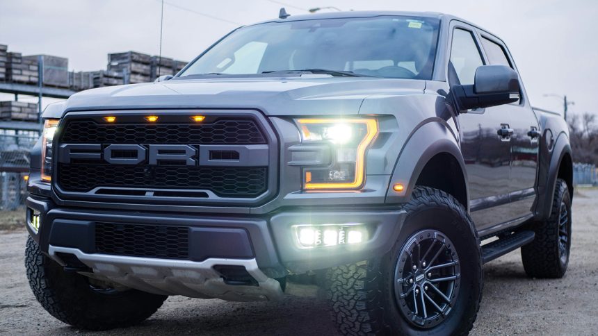 Zoox Robo Taxis Amazon