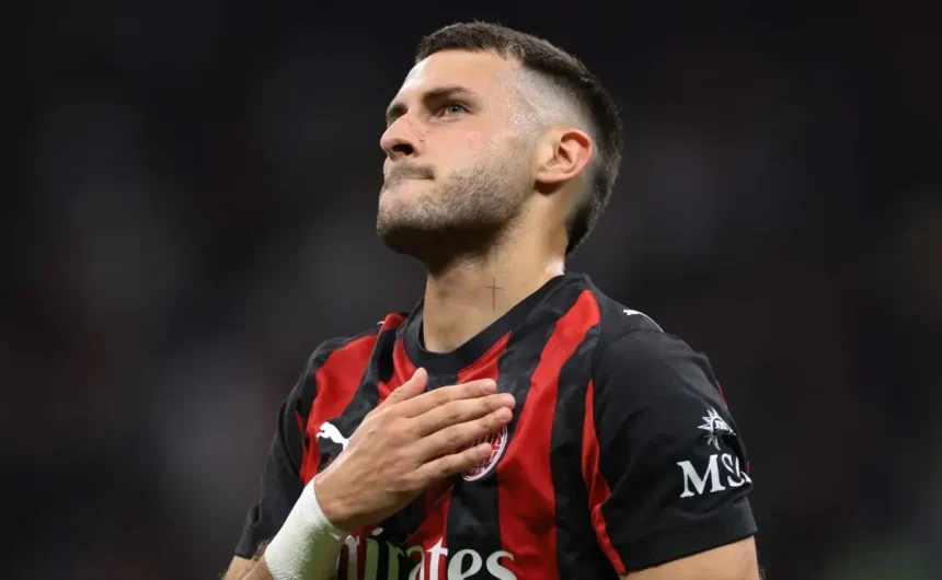 AC Milan coach Allegri issues concerning injury update on Santiago Giménez as transfer window nears