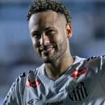 Neymar Jr hints his future: Brazilian veteran drops major update on his Santos FC contract renewal