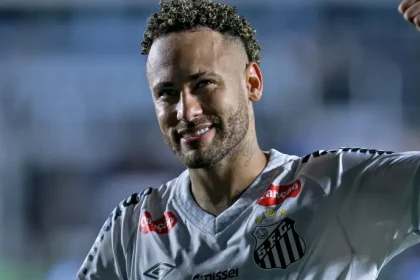 Neymar Jr hints his future: Brazilian veteran drops major update on his Santos FC contract renewal
