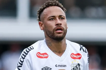 Neymar’s future at Santos in jeopardy amid reported interest from South American giants