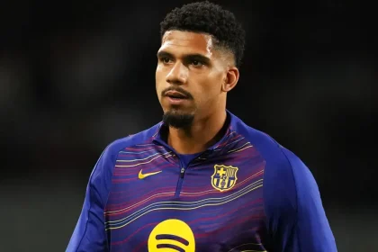 Ronald Araújo makes final decision with Barcelona on recovery plan after red card vs. Chelsea and training absence