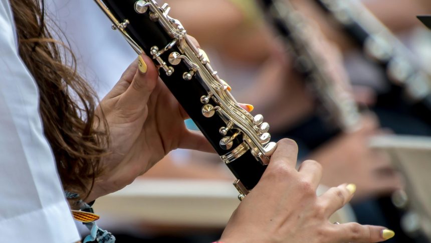 School enters lockdown after AI mistakes student’s clarinet for a weapon
