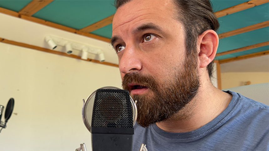 Danish dad breaks record with 521 languages in a song