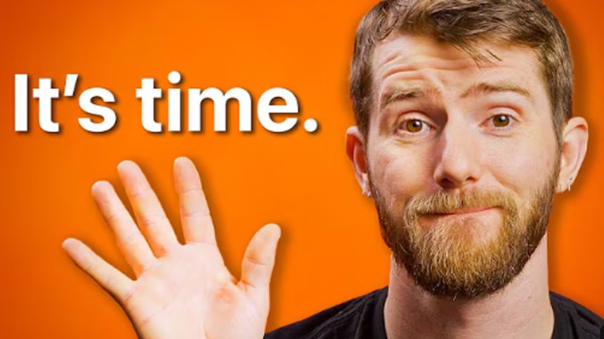 A photo of Linus Sebastian waving goodbye.