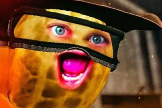 TheBurntPeanut screaming